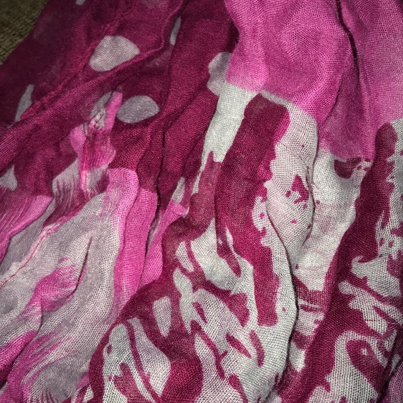 Pink infinity scarf - Picture 2 of 3